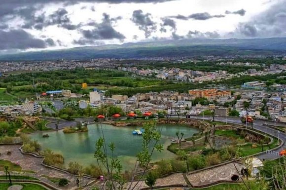 بررسی مولفه های مناسب سازی در فضای عمومی شهربروجرد