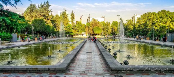 رضایت مندی شهروندان از کیفیت مبلمان پارک های محلات شهری در کلان شهر تهران